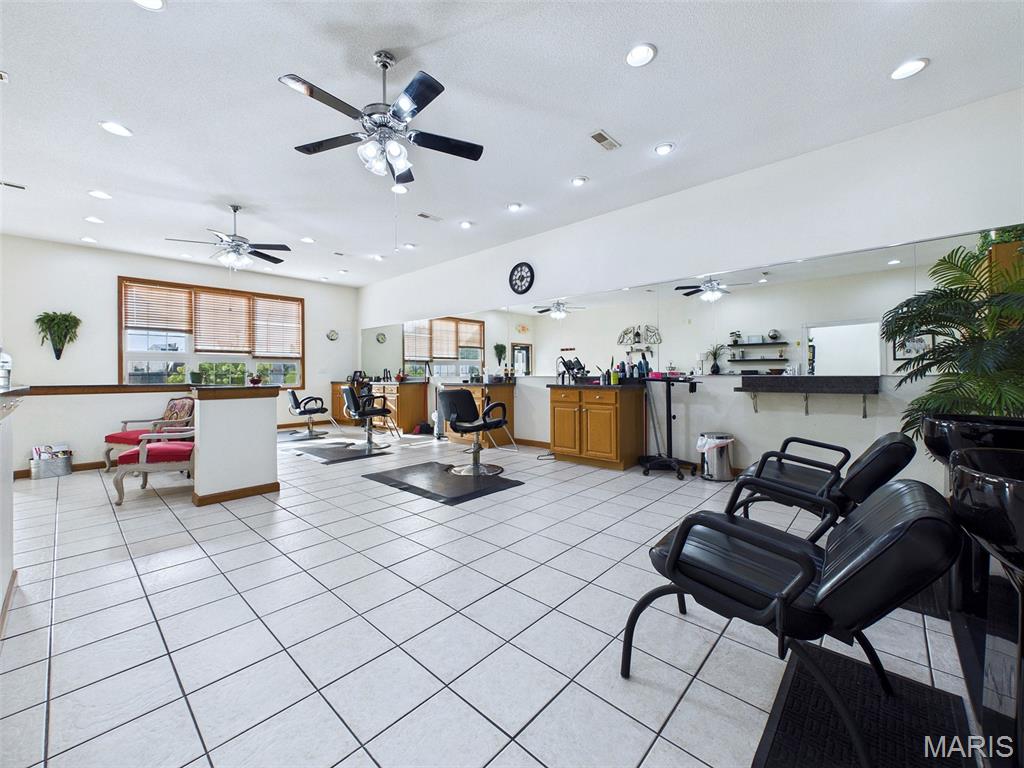 Prairieland VI - Commercial Sale