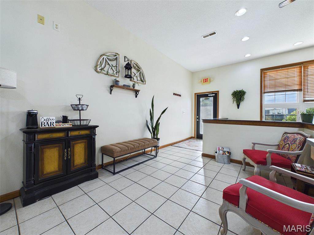 Prairieland VI - Commercial Sale