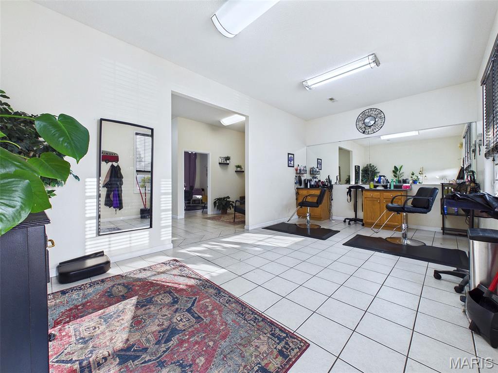 Prairieland VI - Commercial Sale