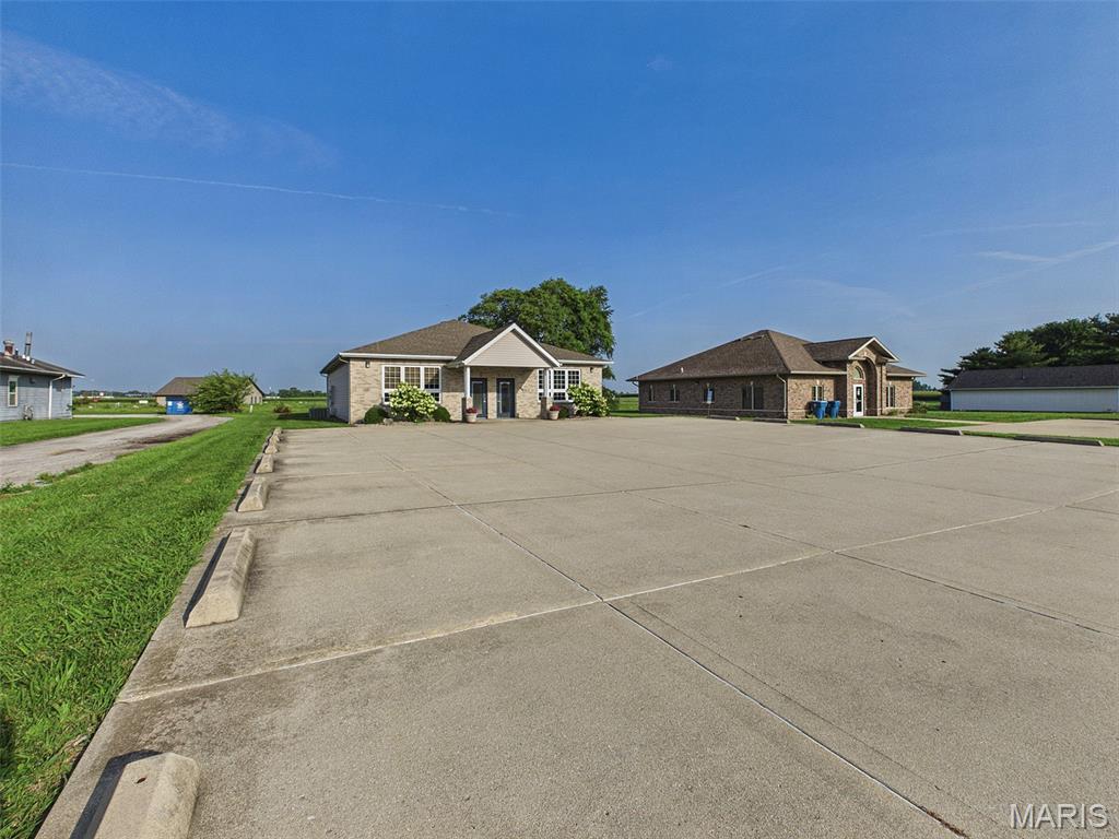 Prairieland VI - Commercial Sale