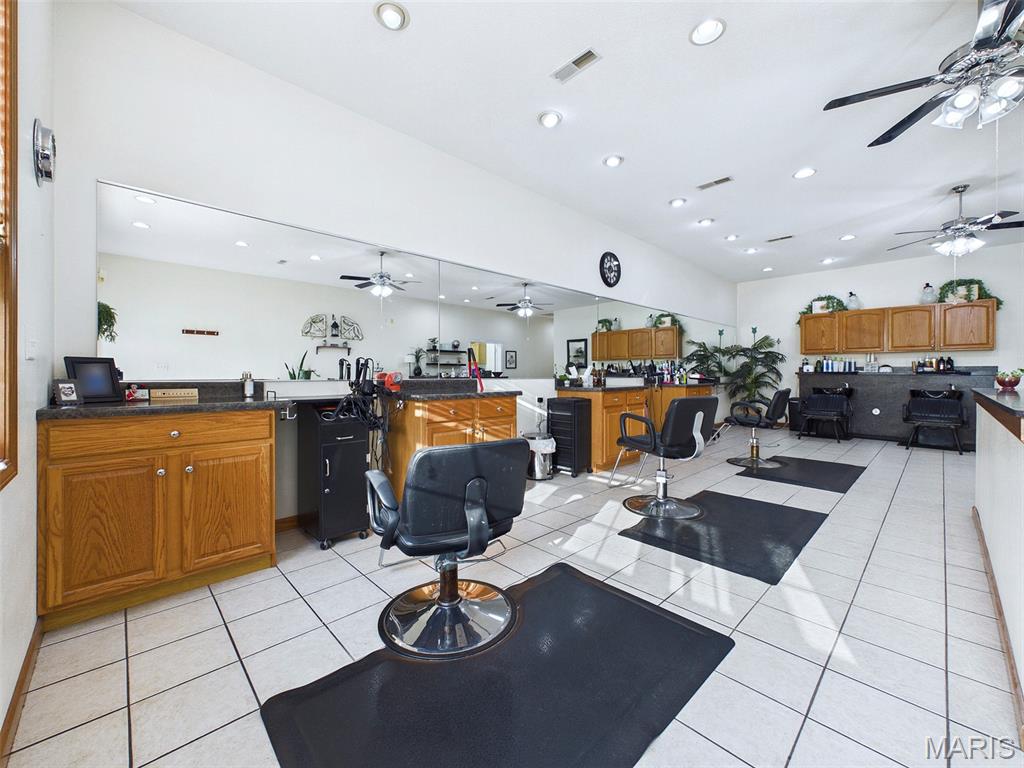 Prairieland VI - Commercial Sale