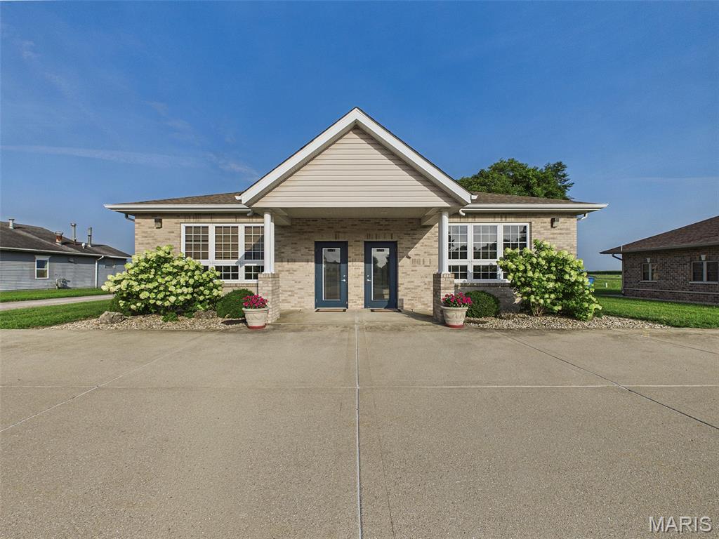 Prairieland VI - Commercial Sale