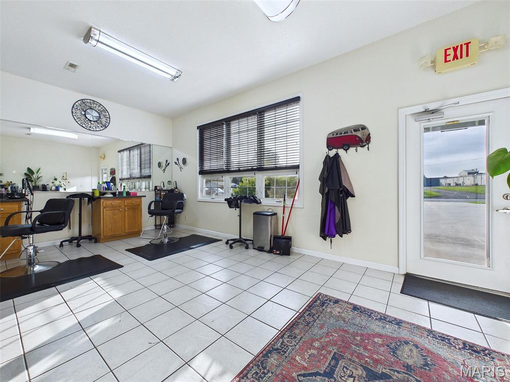 Prairieland VI - Commercial Sale