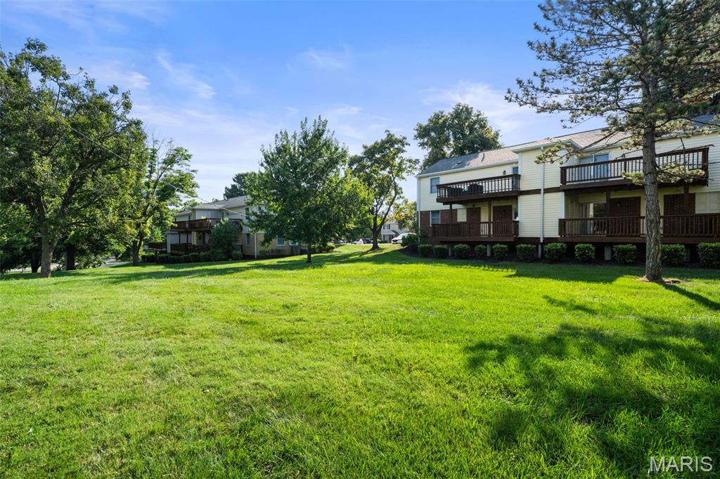 Brentwood Forest Condo Ph Two - Residential