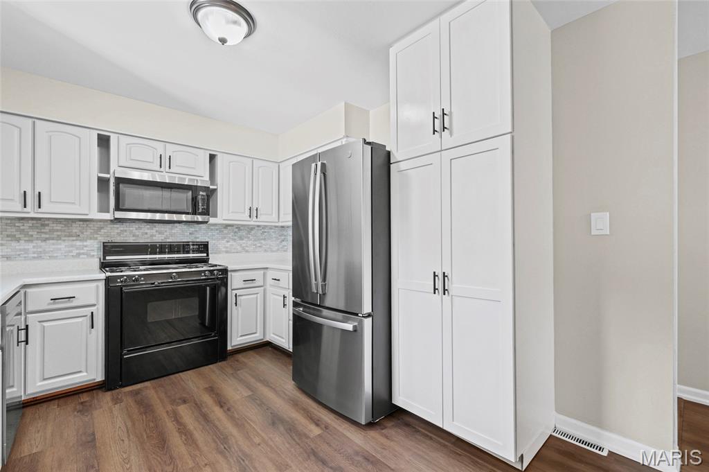 Westwood Ac #4 - Residential