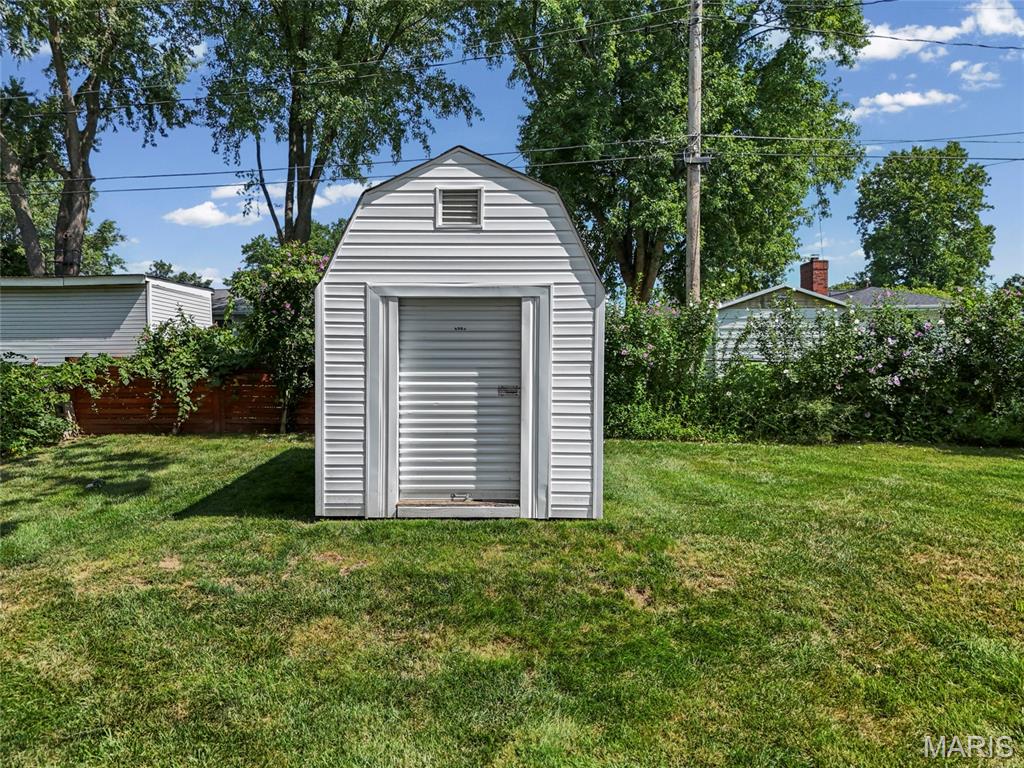 Westwood Ac #4 - Residential
