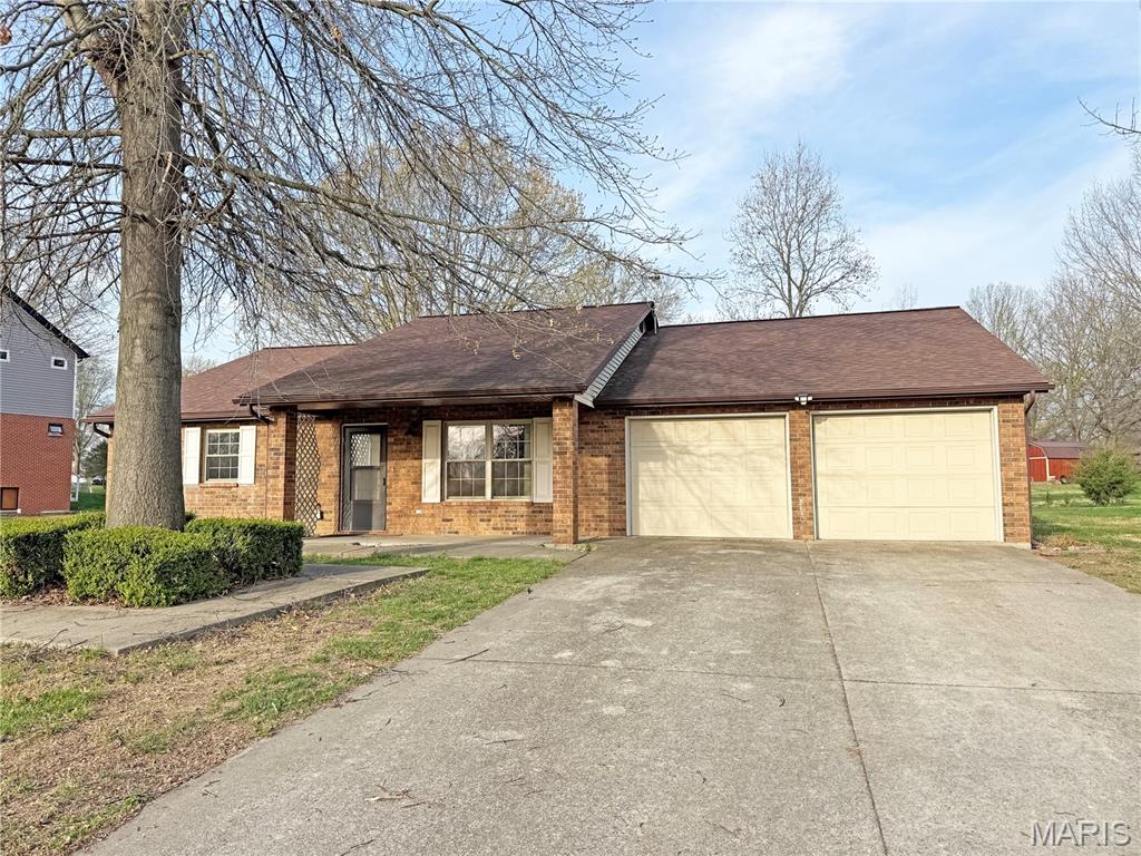 Welcome home to this well-maintained 2 bedroom, 2 bath all-brick ranch located in Red Bud IL
This 1,368 sq ft home offers comfortable one-level living with a spacious layout. The living room features a vaulted ceiling and flows seamlessly into the eat-in kitchen, creating an open and inviting feel. The kitchen includes a large walk-in pantry along with a stainless steel stove and refrigerator. A washer and dryer are also included.
Enjoy the bright sunroom overlooking the backyard — situated on a great lot with plenty of outdoor space to enjoy.
Additional features include:
• All-brick exterior
• All-electric home
• Attached 22’ x 27’ two-car garage
• Sunroom
• Great lot
• 1,368 sq ft of living space
• Convenient location in Red Bud
Property is being sold as-is