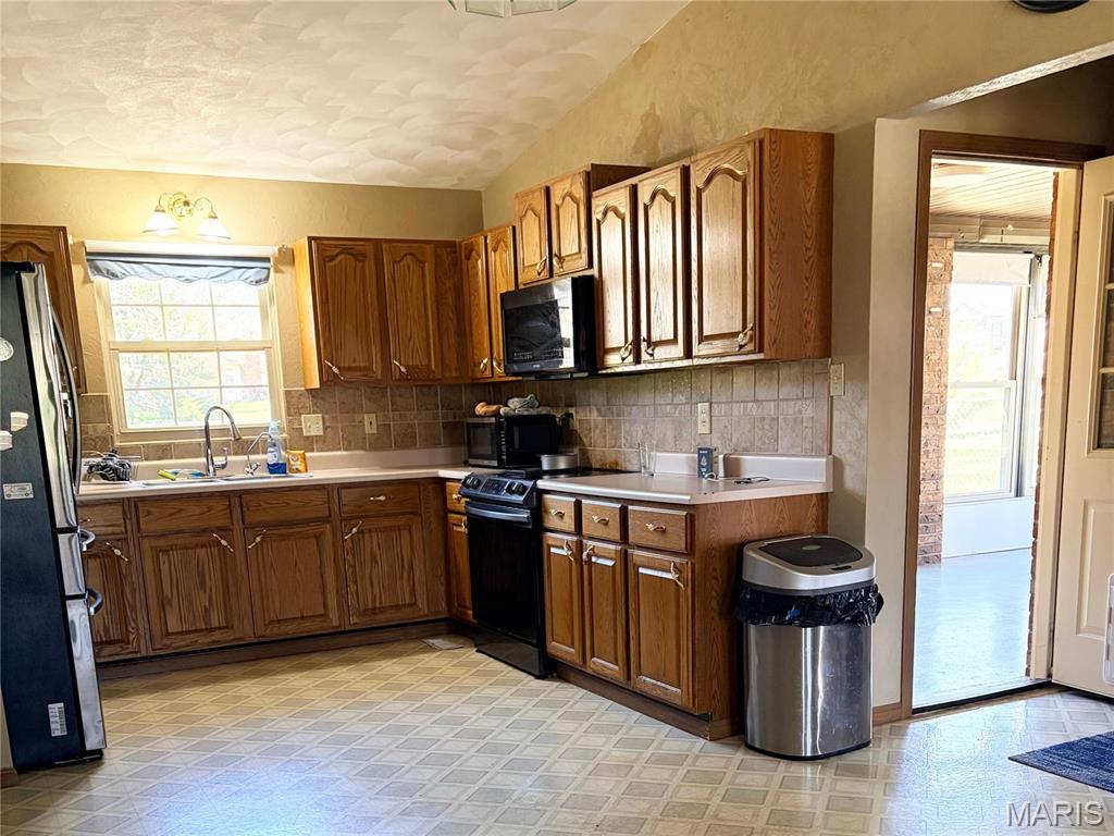 Country Club Estates - Residential