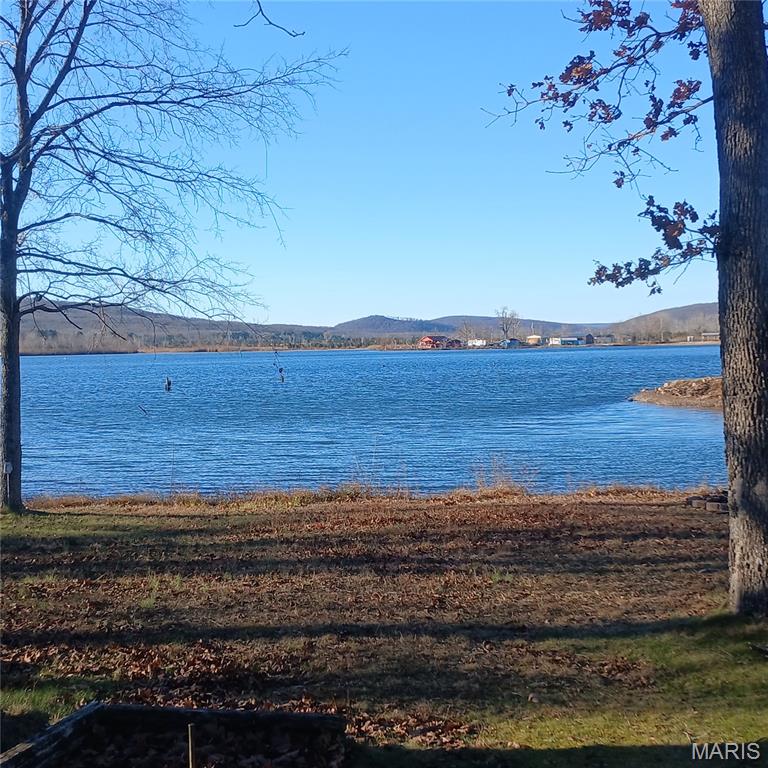 Lake Hannan - Land