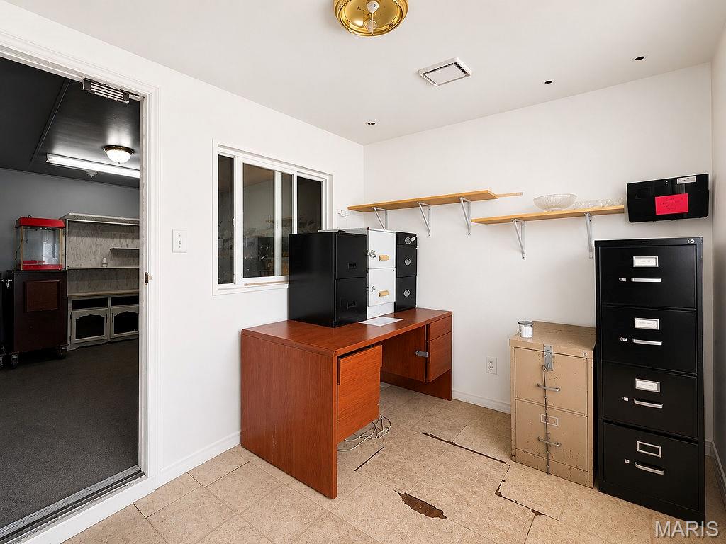 Hartshorn Acres Sur 02 - Commercial Sale
