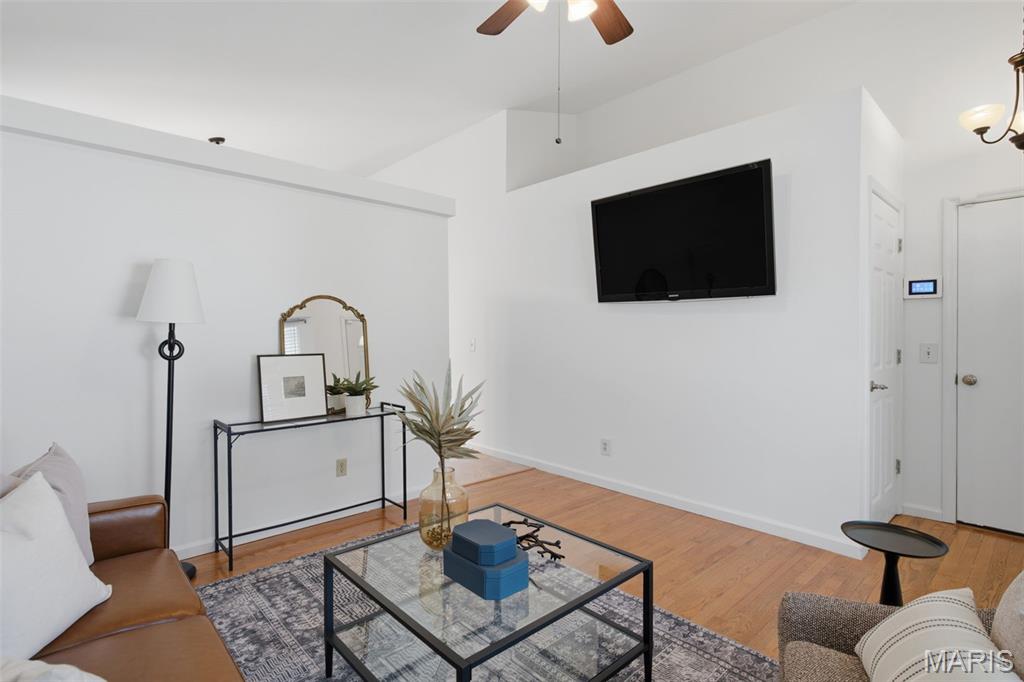 Kingspointe - Residential