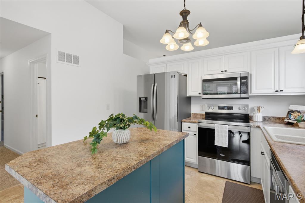 Kingspointe - Residential