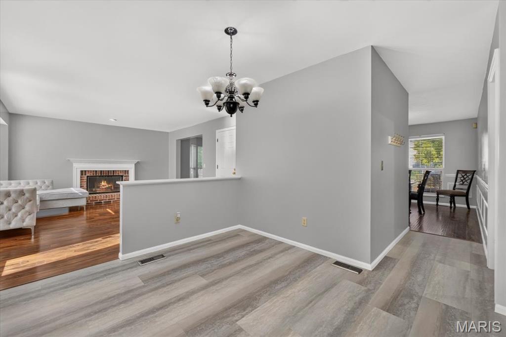 Twin Chimneys Village B Lindenwood - Residential