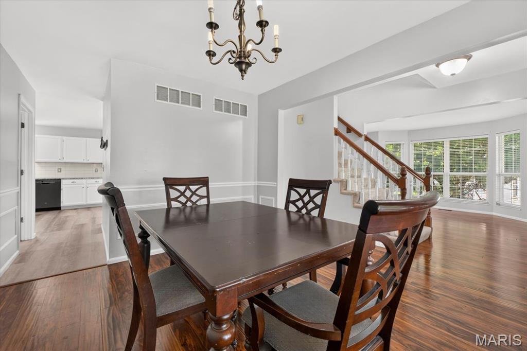 Twin Chimneys Village B Lindenwood - Residential