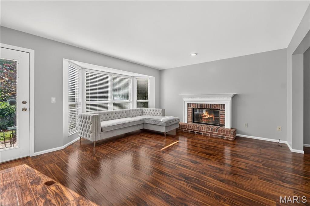Twin Chimneys Village B Lindenwood - Residential