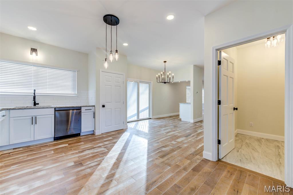 Estates At Lake Chesterfield The - Residential Lease