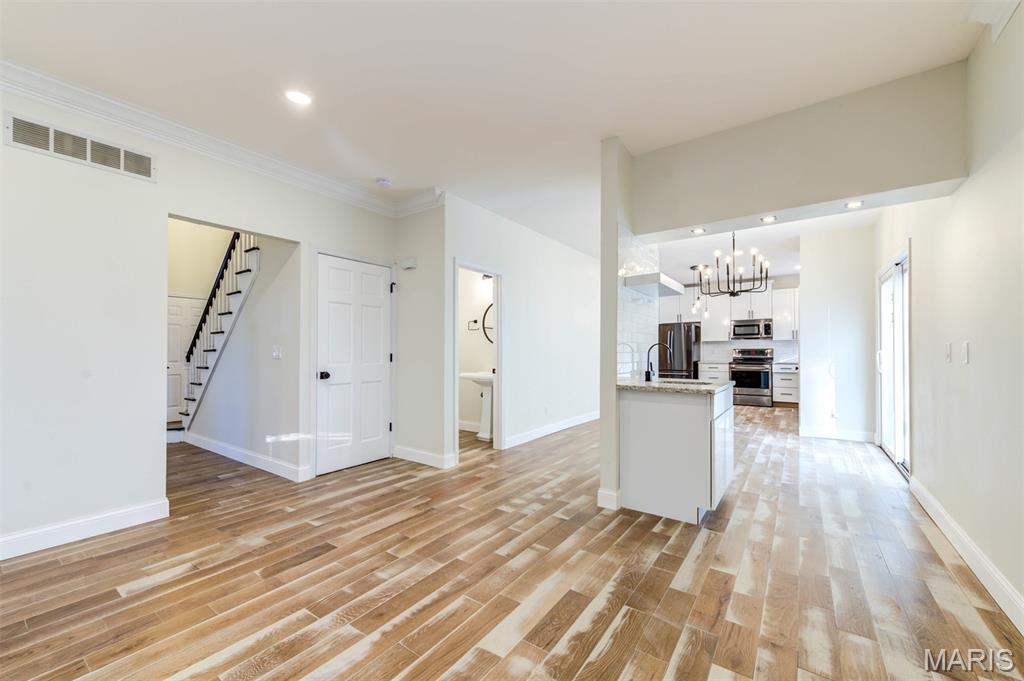 Estates At Lake Chesterfield The - Residential Lease