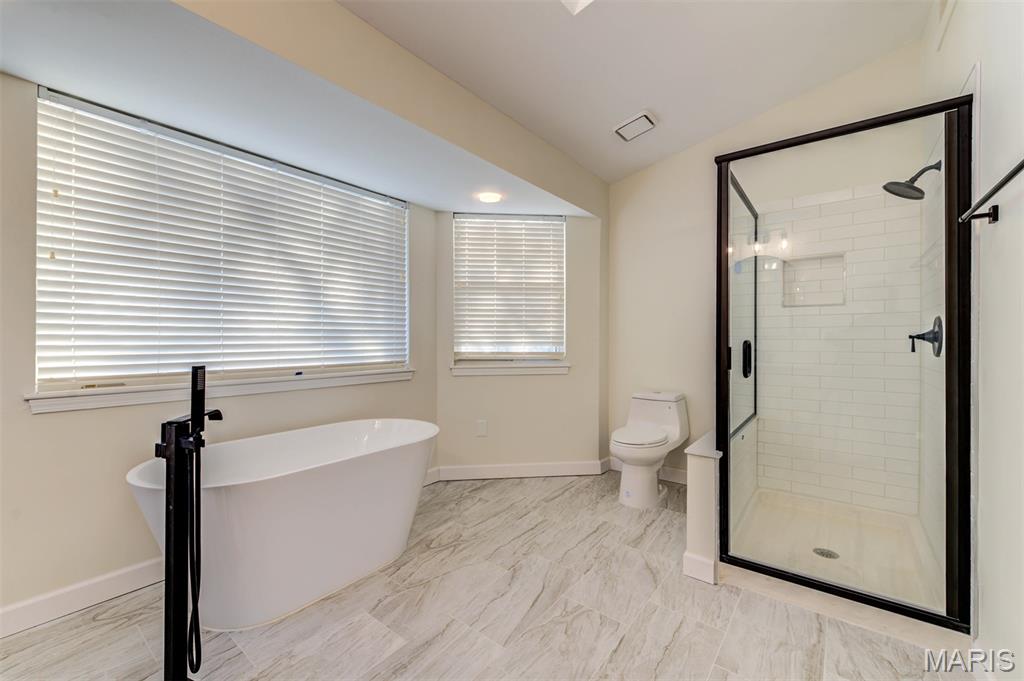 Estates At Lake Chesterfield The - Residential Lease