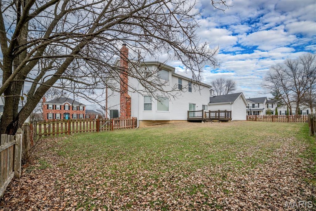 Estates At Lake Chesterfield The - Residential Lease