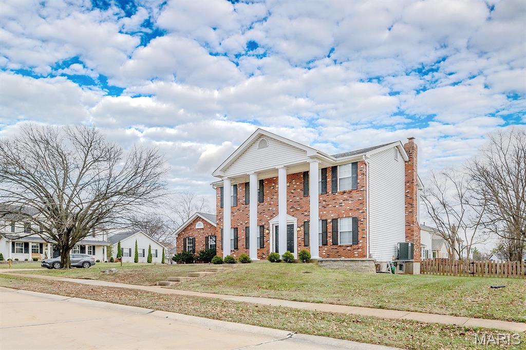 Estates At Lake Chesterfield The - Residential Lease