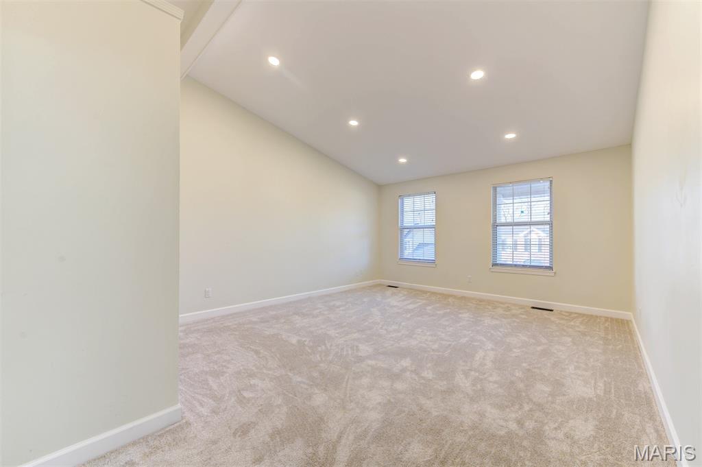 Estates At Lake Chesterfield The - Residential Lease