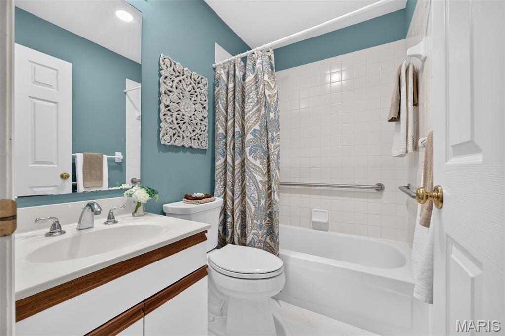 Ridgeview Place Condo Twenty - Residential