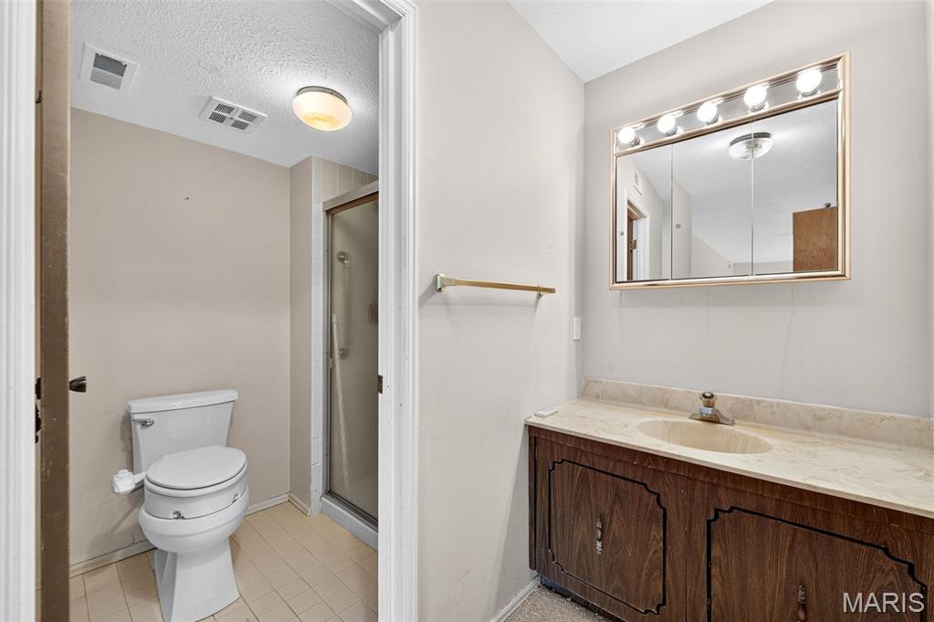 Coeur De Royale Ph 1 Condo - Residential