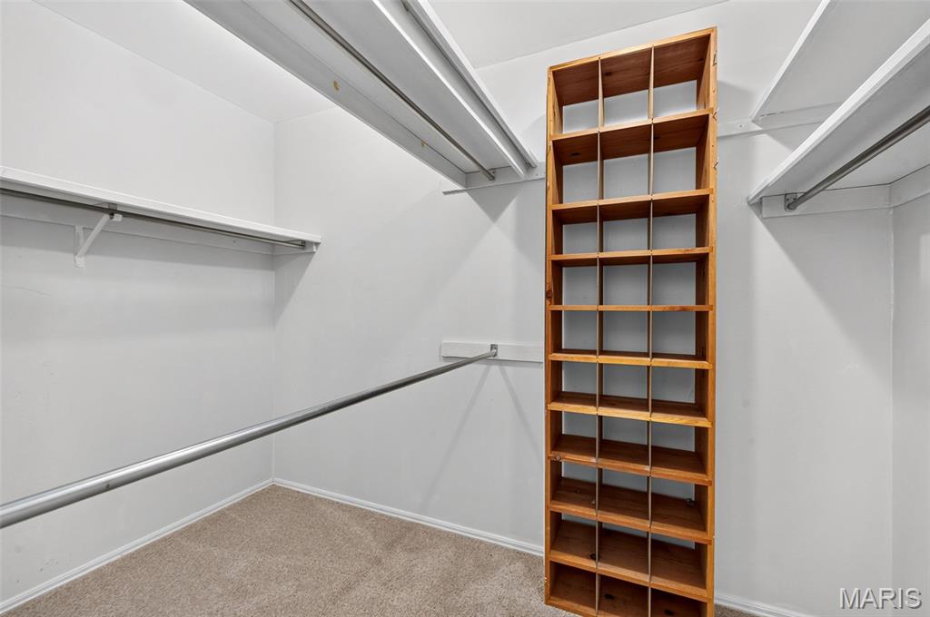 Coeur De Royale Ph 1 Condo - Residential