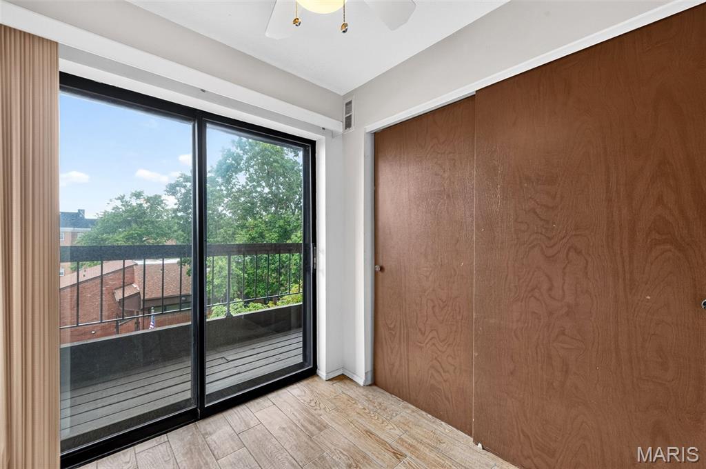 Coeur De Royale Ph 1 Condo - Residential