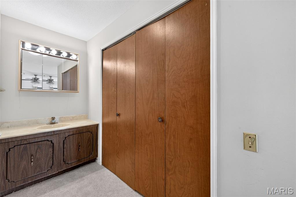 Coeur De Royale Ph 1 Condo - Residential