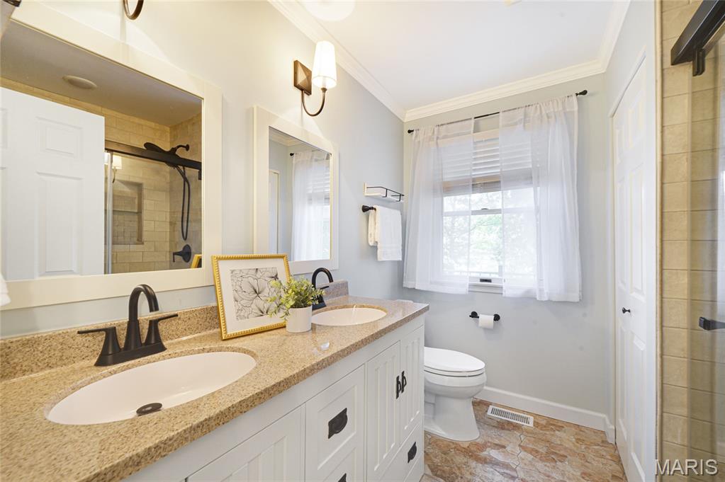 Pinetree Lake - Residential