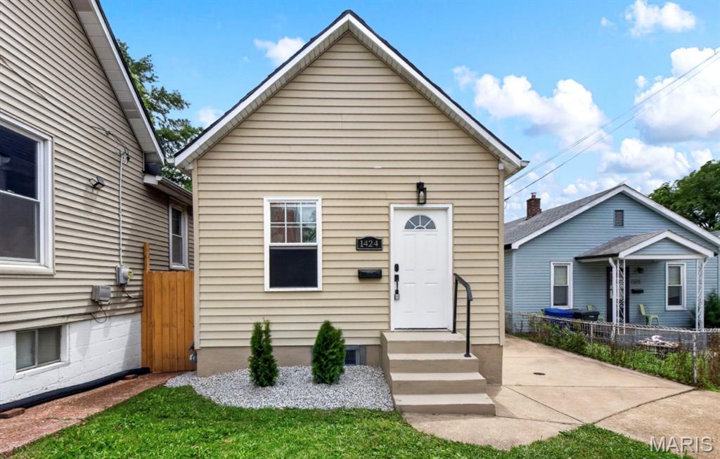 Don't miss this incredible opportunity to own a charming and versatile single-family home that would make an excellent short-term rental, investment property, or efficient primary residence. Conveniently located in a highly desirable central St. Louis location, you'll be just minutes from Forest Park, the world-famous Saint Louis Zoo, renowned dining and entertainment in The Hill, and many of the city's top attractions. This shotgun-style home beautifully blends historic character with modern updates, offering a unique and inviting living experience. Featuring two additional bonus rooms, there is plenty of flexibility for a home office, guest space, hobby room, or additional sleeping areas. Inside, a stunning spiral staircase leads to a loft area overlooking the living room, creating an open and airy feel. The walkout basement includes an additional bonus room, providing even more functional space. Recent updates include a brand-new roof, brand-new flooring, and brand-new appliances. Whether you're looking to expand your investment portfolio or find a distinctive place to call home, this property offers exceptional value and endless possibilities. Schedule your showing today before this one is gone!