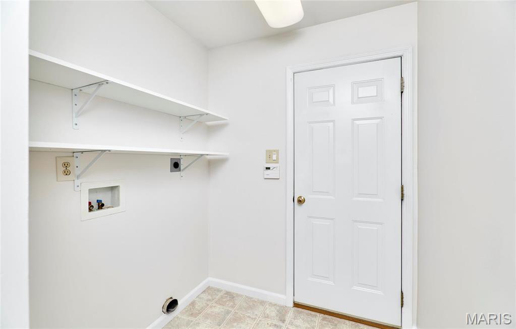 Villas at Ladue Bluffs - Residential Lease