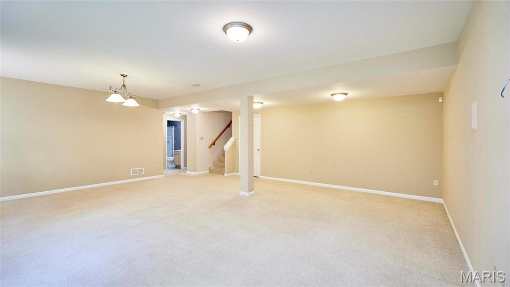 Villas at Ladue Bluffs - Residential Lease