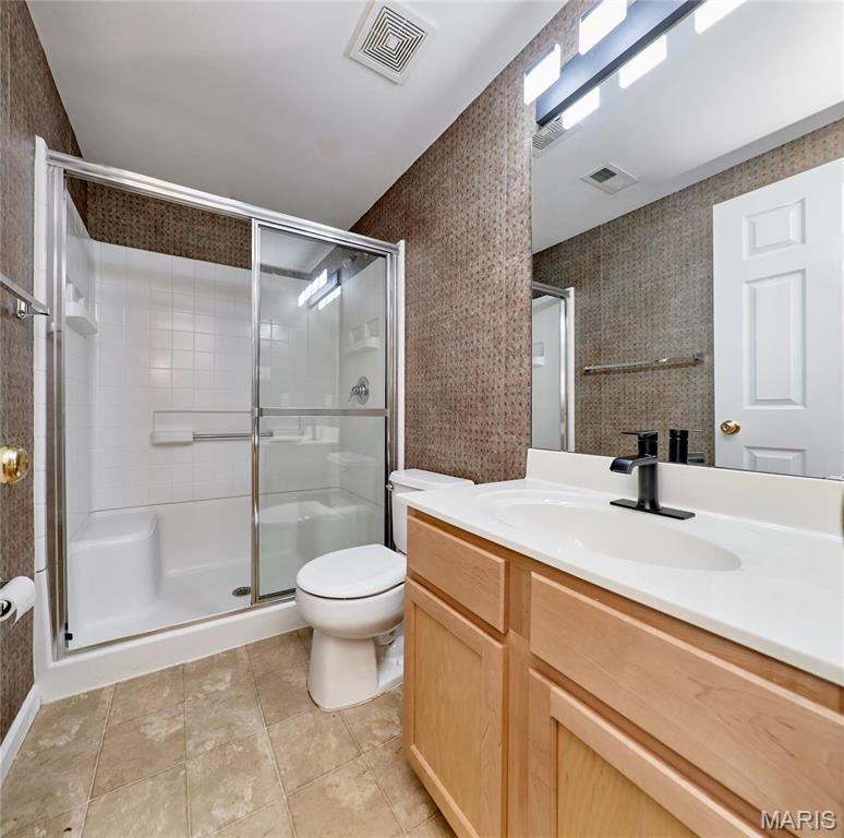 Villas at Ladue Bluffs - Residential Lease