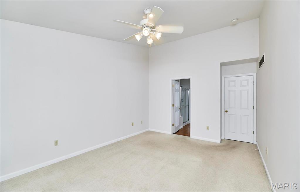 Villas at Ladue Bluffs - Residential Lease