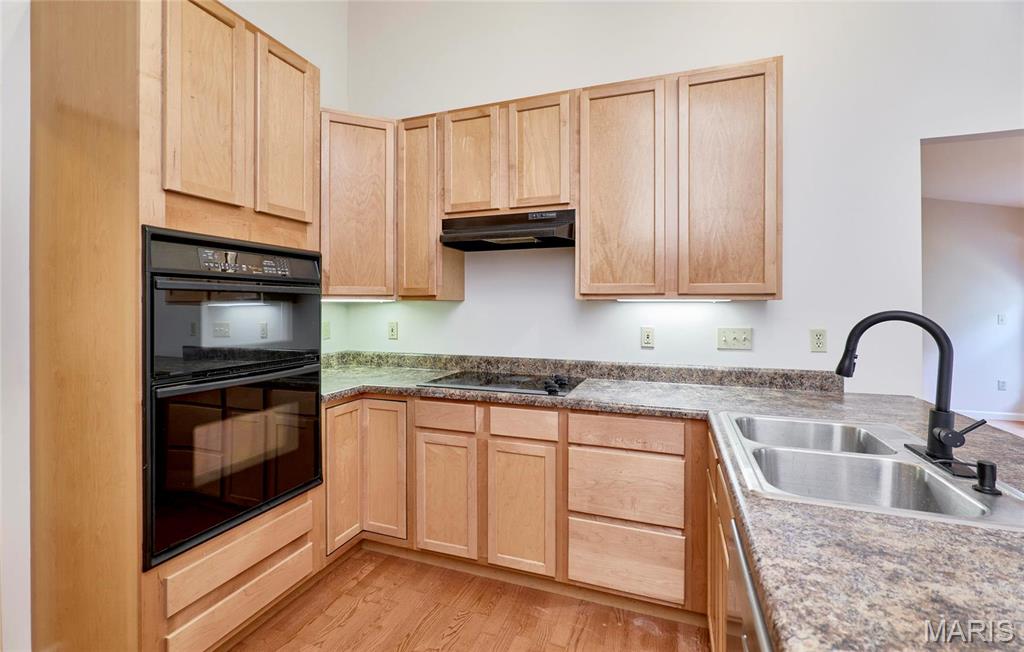 Villas at Ladue Bluffs - Residential Lease