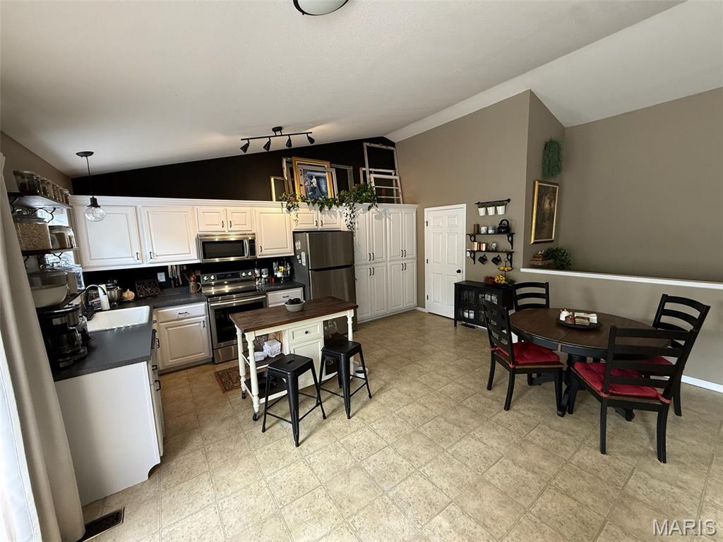 Eagle Rdg Estates 02 - Residential