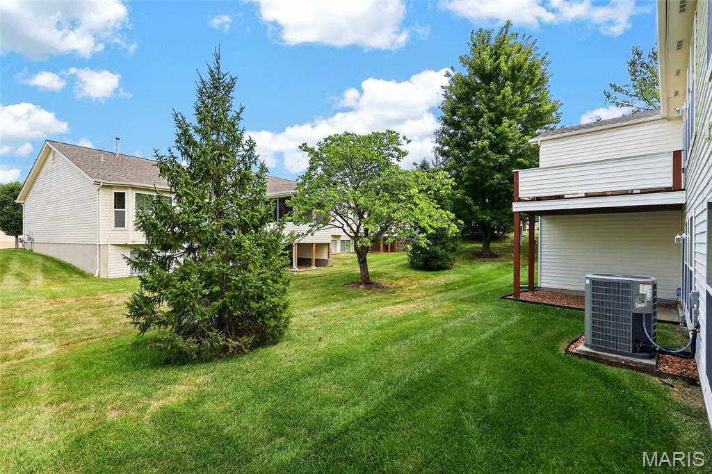 Villas At Ladue Bluffs - Residential