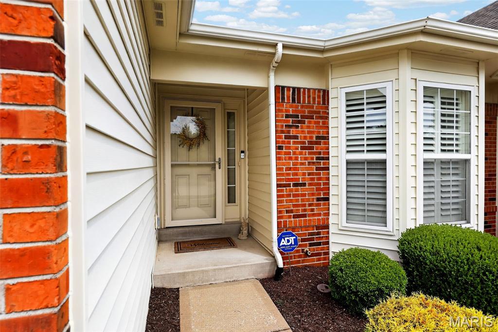 Villas At Ladue Bluffs - Residential