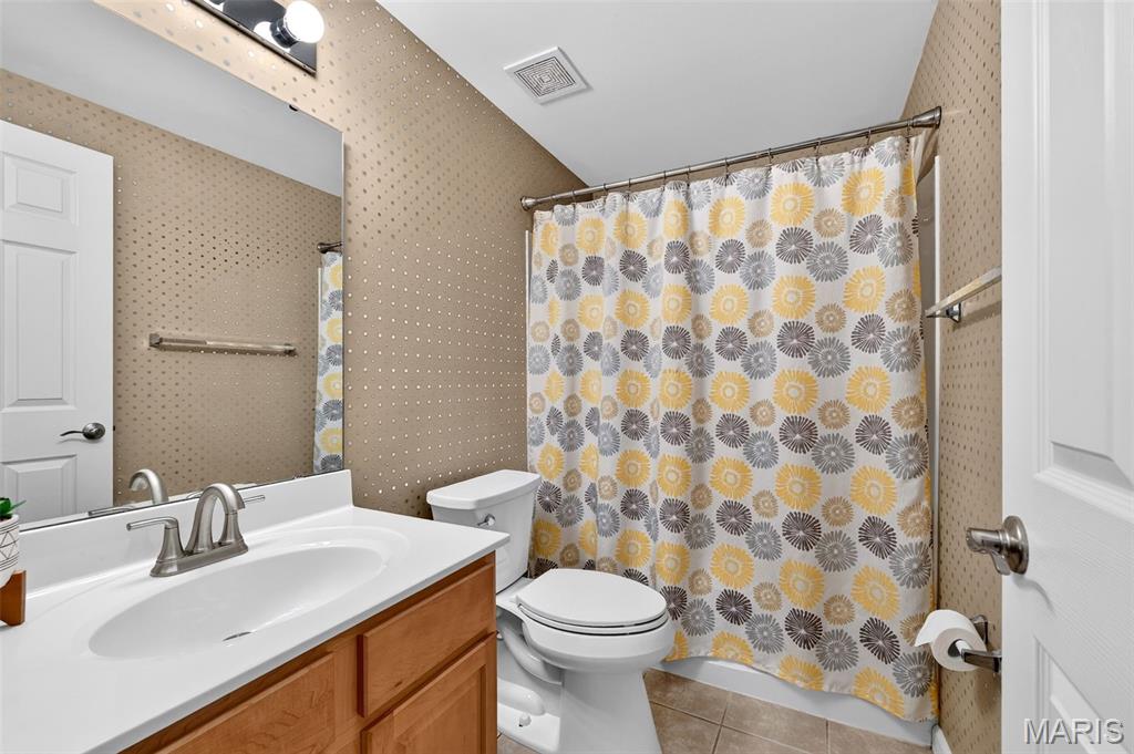 Villas At Ladue Bluffs - Residential
