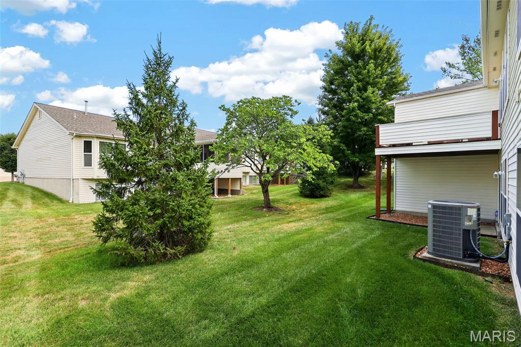 Villas At Ladue Bluffs - Residential
