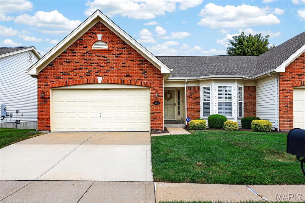 Villas At Ladue Bluffs - Residential