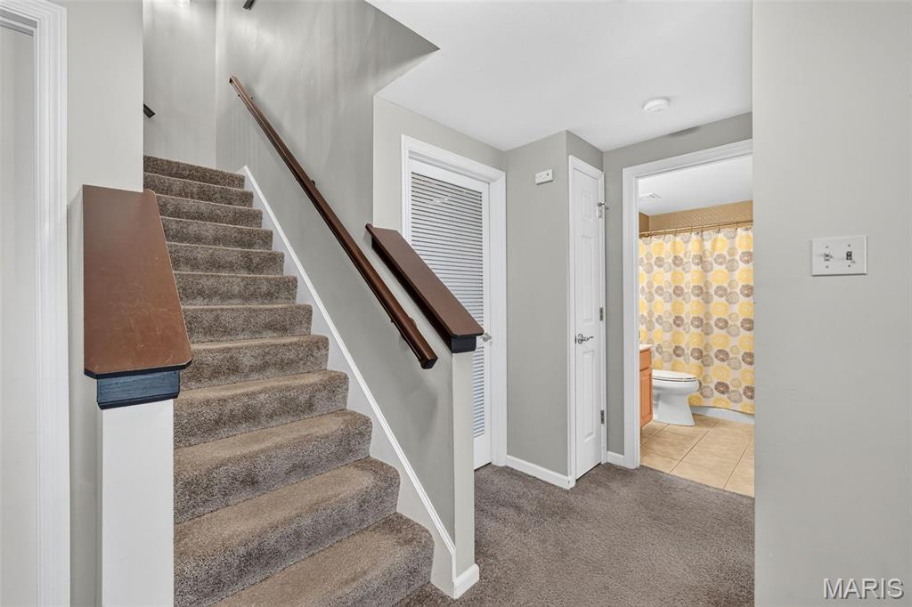 Villas At Ladue Bluffs - Residential