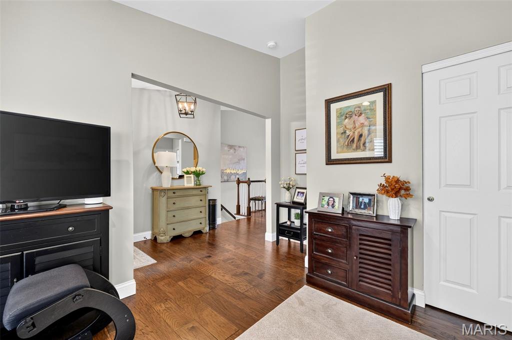 Villas At Ladue Bluffs - Residential