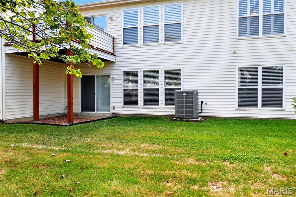 Villas At Ladue Bluffs - Residential
