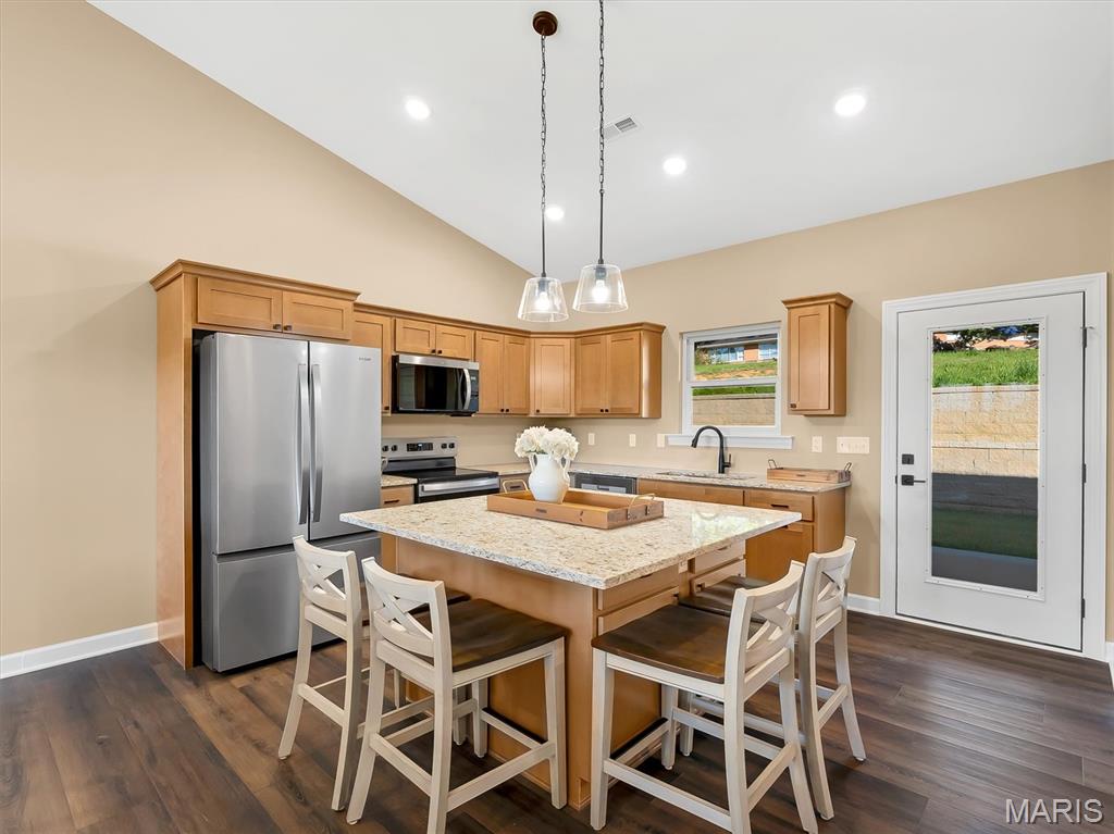 The Villas At Stone Ledge - Residential