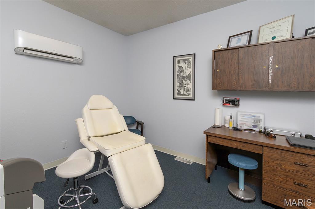 Lincoln Park Sub - Commercial Sale