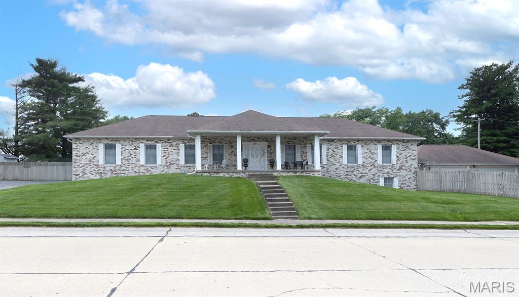 Lincoln Park Sub - Commercial Sale