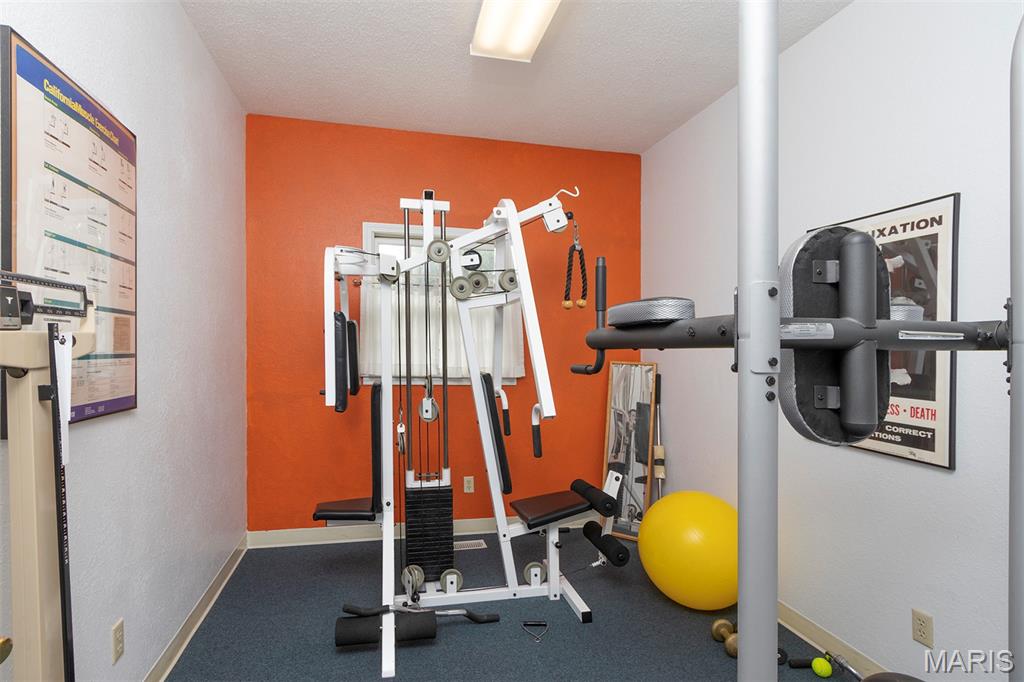 Lincoln Park Sub - Commercial Sale